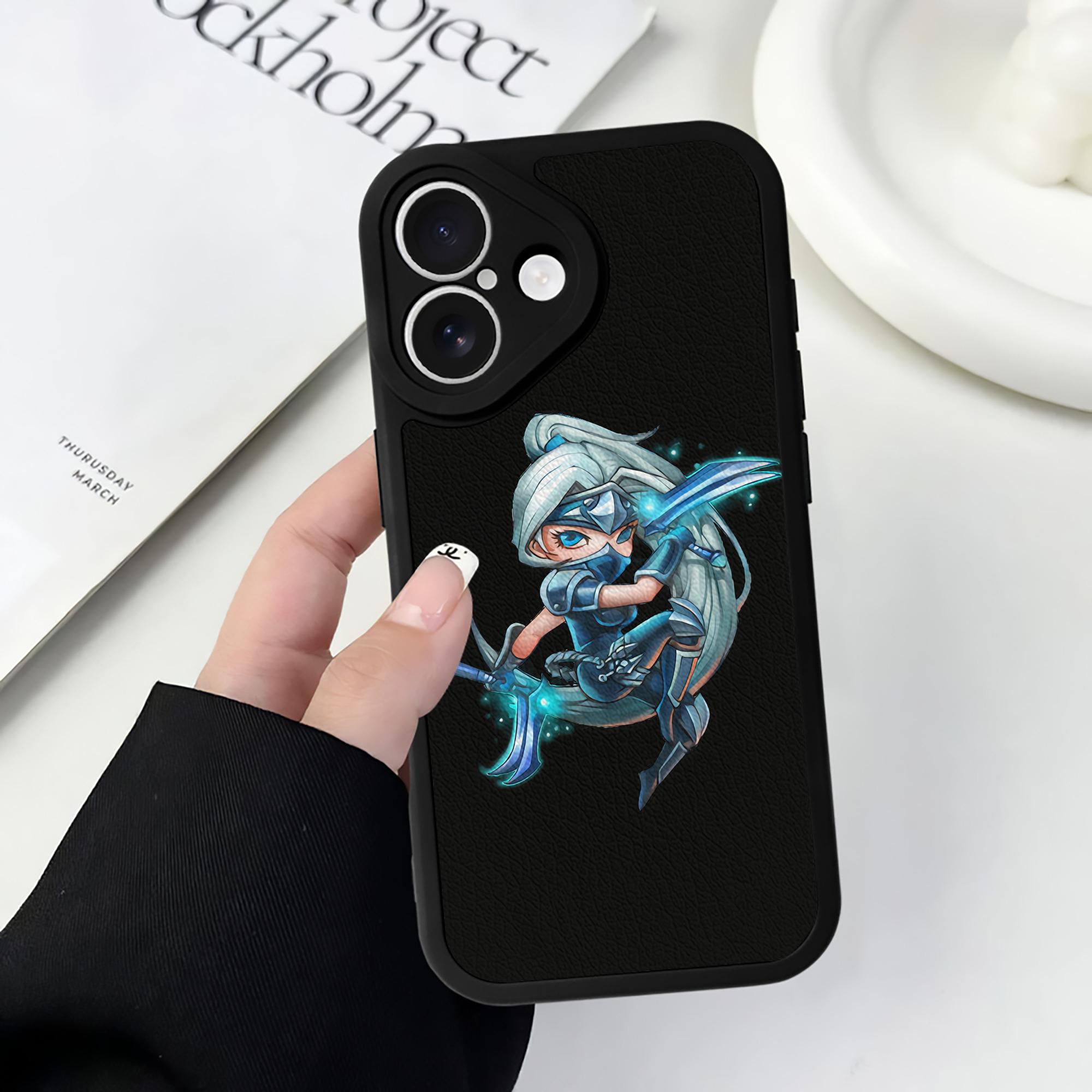 リーグ・オブ・レジェンド League of Legends LOL 【iPhone 16シリーズ対応】シリコンスマホケース（レザー調） 材質：シリコン